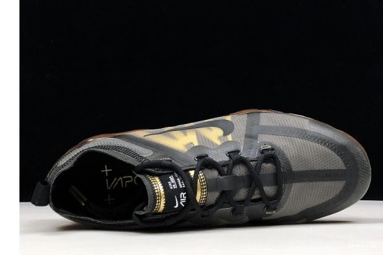 AIR AR6631-002 2019 METALLIC GOLD VAPORMAX BLACK 0117